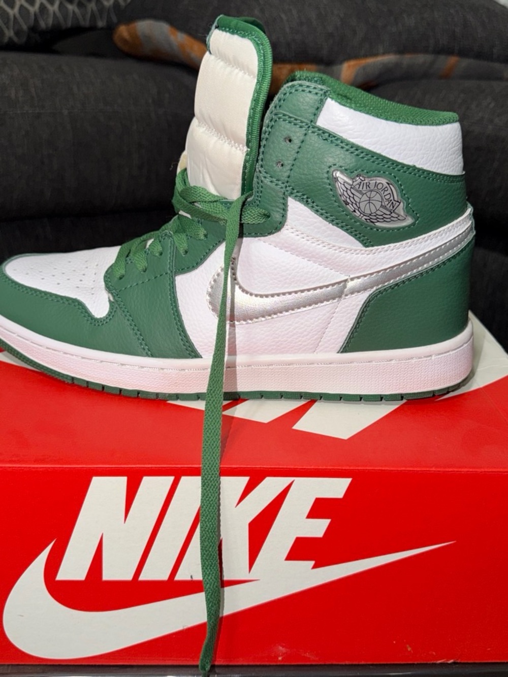 Nike Air Jordan 1 High — Green/White
